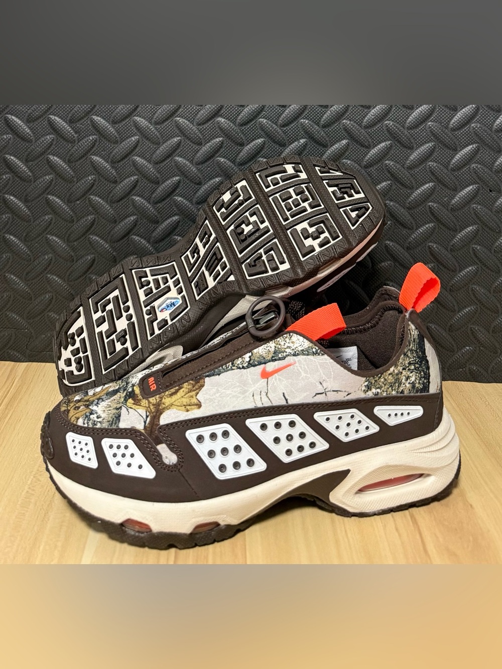 Nike Air Max SNDR Sunder RealTree Camo Orewood IB2476 100 Womens Size 6.5